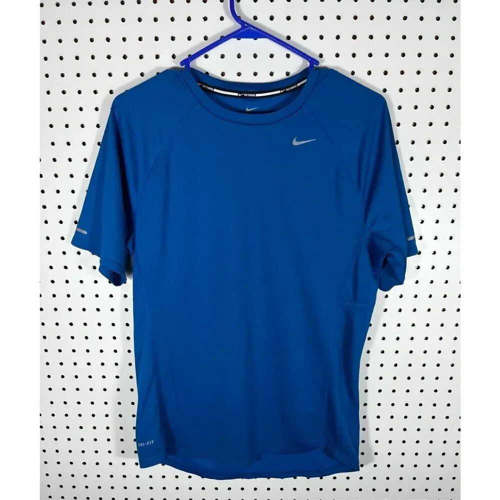 Nike dri fit running shirt size M
